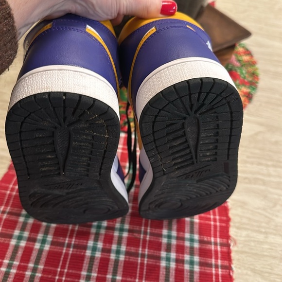 Nike Air Jordan Mid “Lakers” - Picture 7 of 7